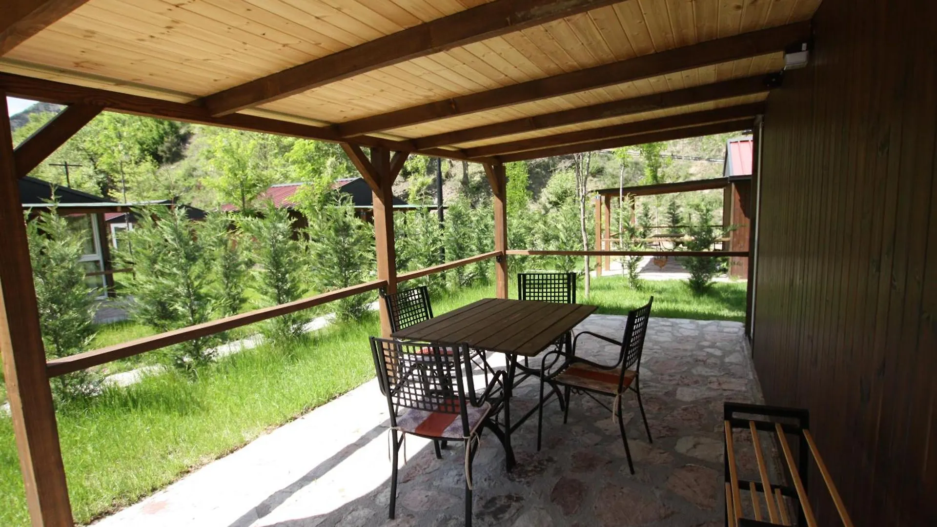 Lugina E Shengjergjit ,Bujtinat Villa Tirana 0*,