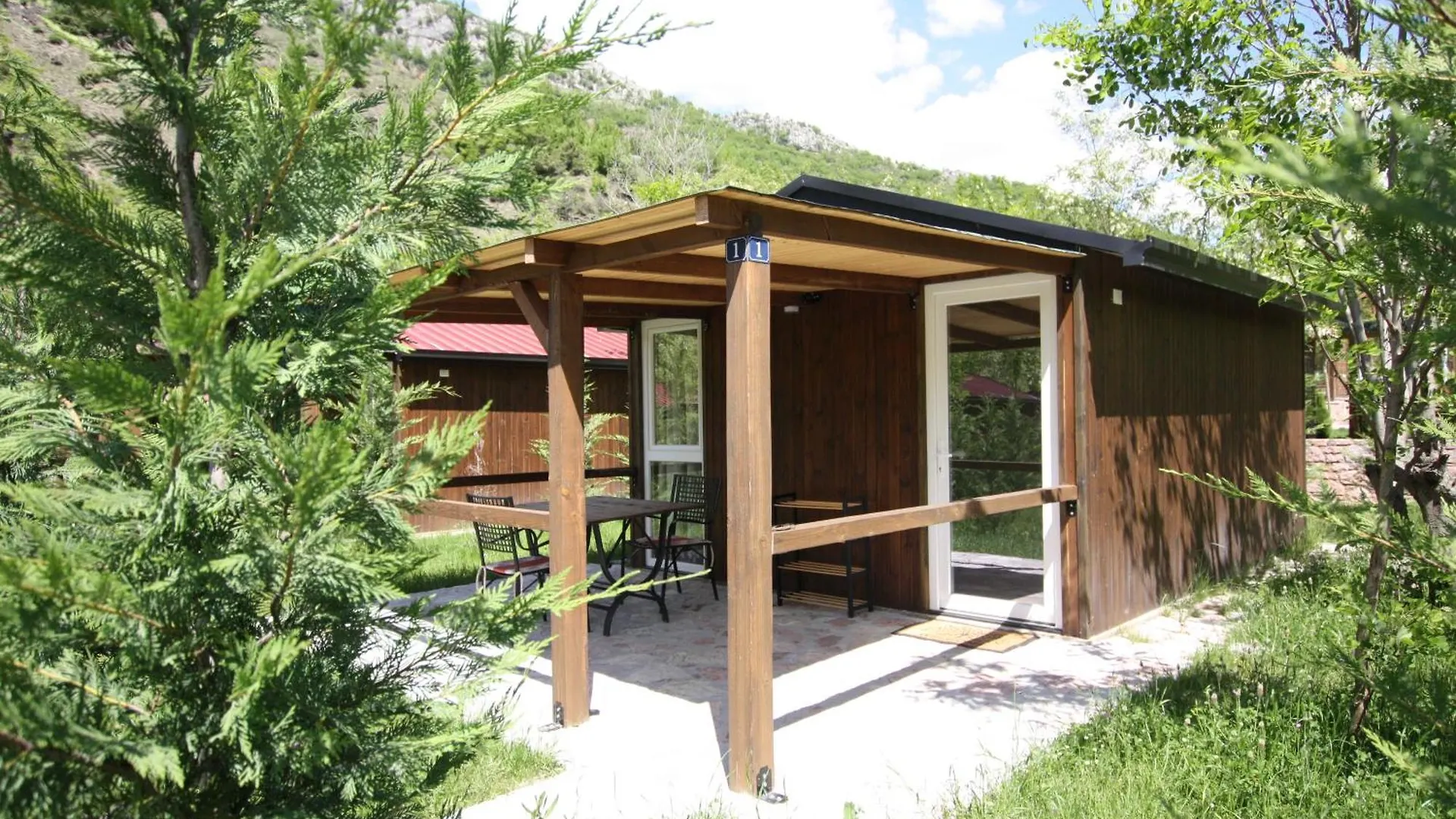 Lodge Lugina E Shengjergjit ,Bujtinat Villa Tirana